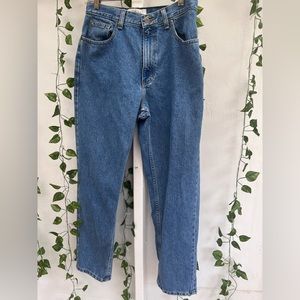 L.L. Bean Double L Relaxed Fit Jeans Size 10